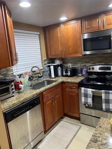 2791 N Pine Island Road Sunrise FL 33322