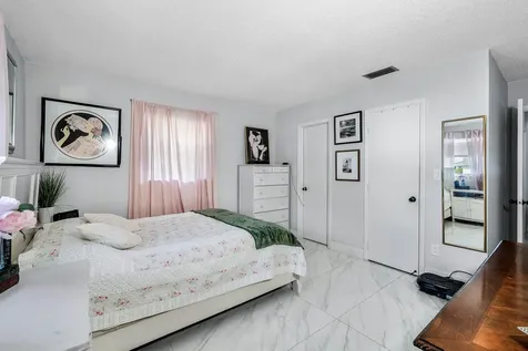 114 SW 8th Court Boynton Beach FL 33426