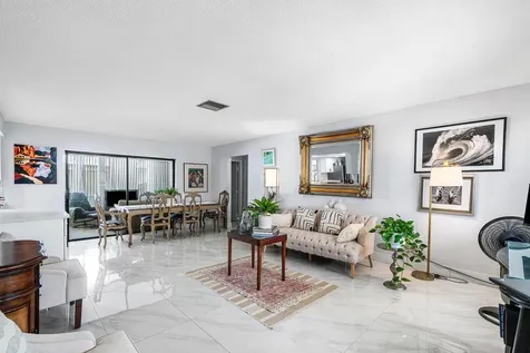 114 SW 8th Court Boynton Beach FL 33426