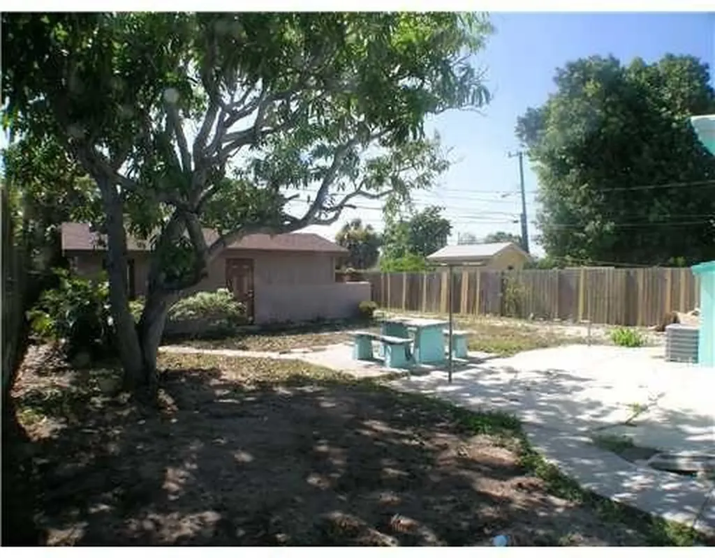1015 S K Street Lake Worth Beach FL 33460