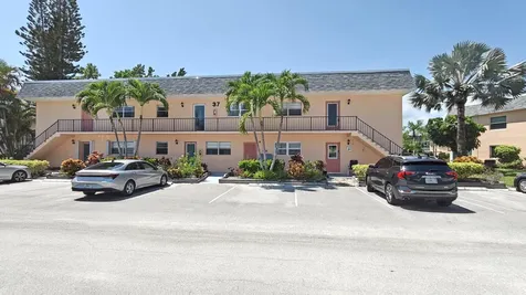 2950 SE Ocean Boulevard Stuart FL 34996