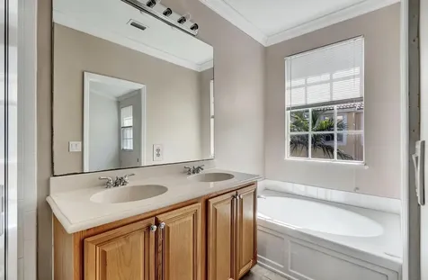 133 Harbors Way Boynton Beach FL 33435