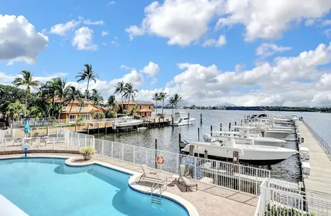 133 Harbors Way Boynton Beach FL 33435