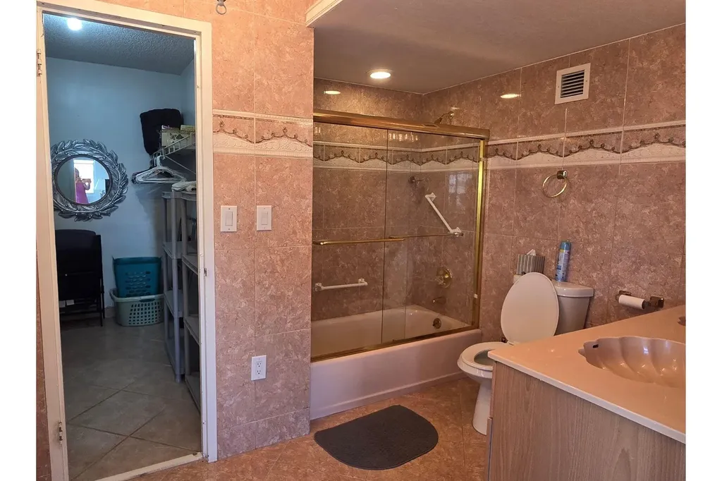 3725 S Ocean Drive Hollywood FL 33019