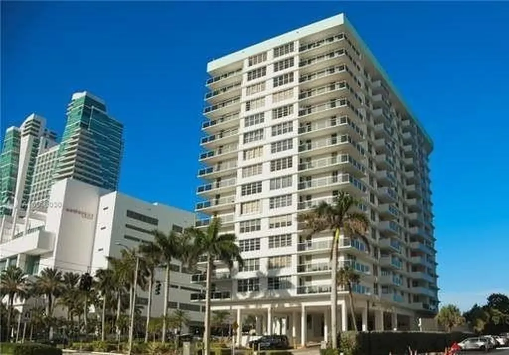 3725 S Ocean Drive Hollywood FL 33019
