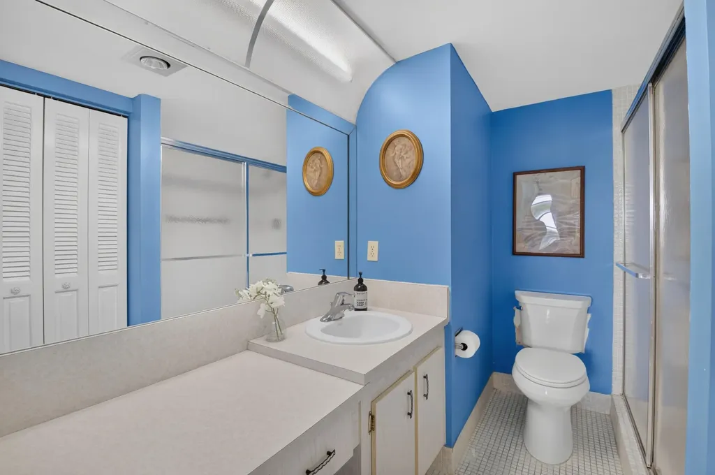 4022 Lincoln B Boca Raton FL 33434