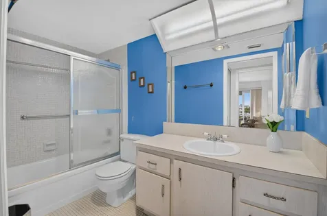 4022 Lincoln B Boca Raton FL 33434