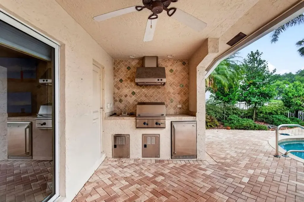 4960 Cherry Laurel Lane Delray Beach FL 33445