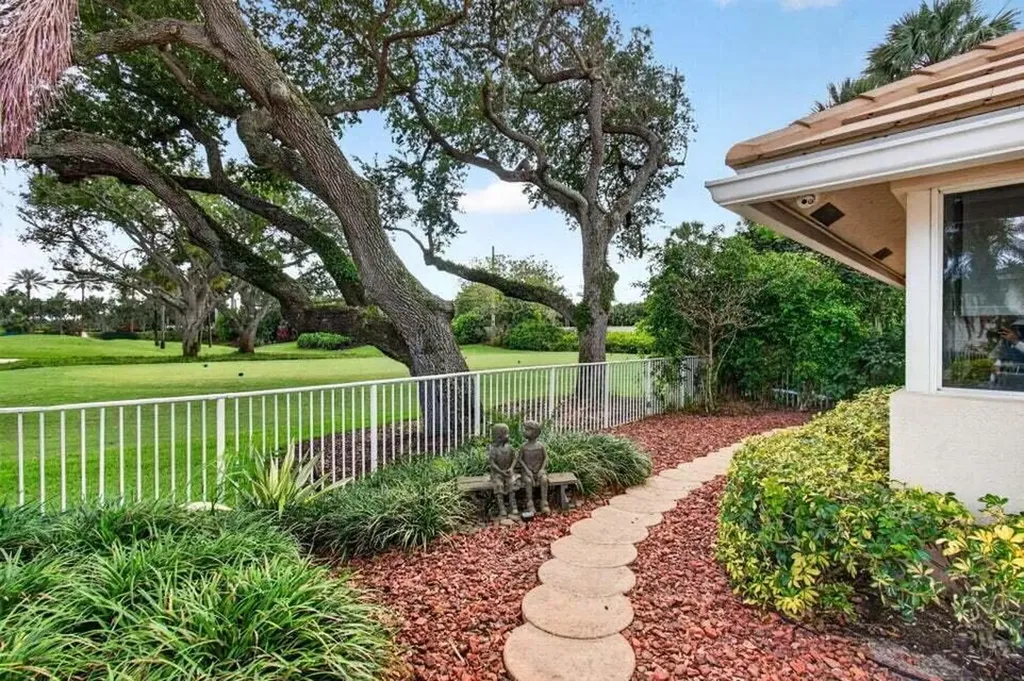 4960 Cherry Laurel Lane Delray Beach FL 33445