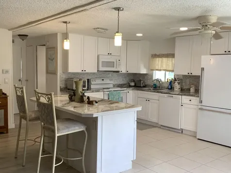 8 Brisa Lane Port St Lucie FL 34952