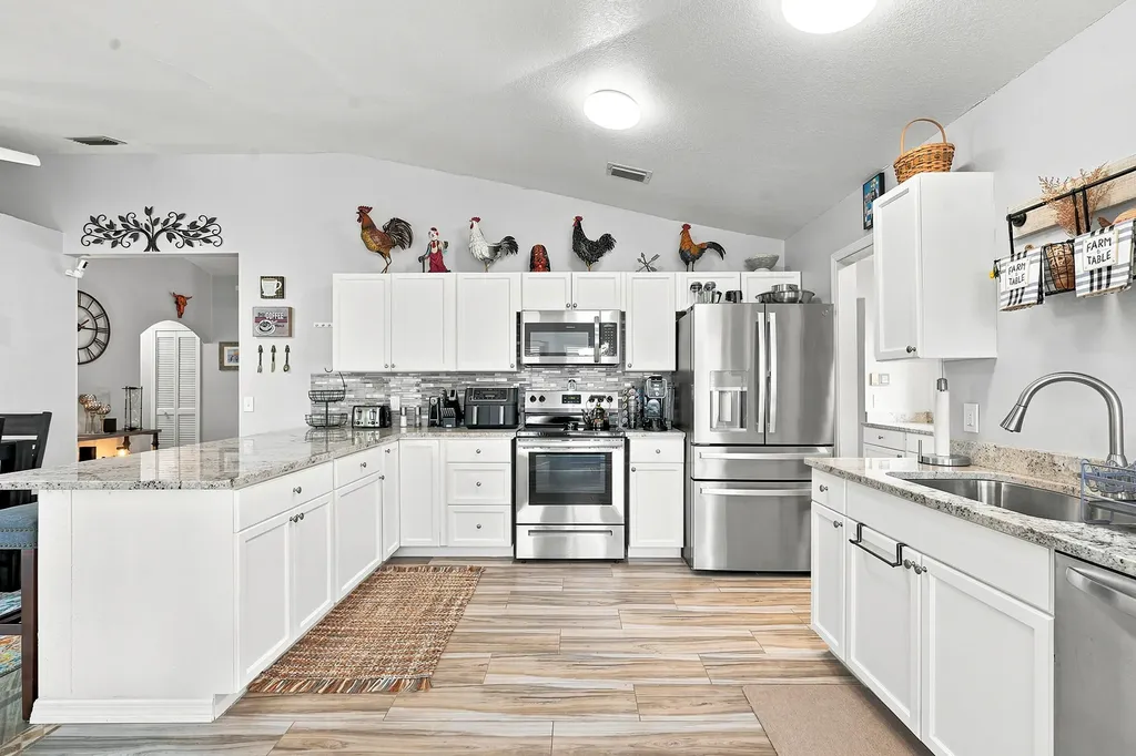 482 SE Galleon Lane Port St Lucie FL 34983