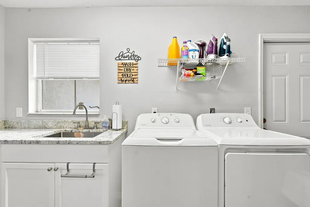 482 SE Galleon Lane Port St Lucie FL 34983