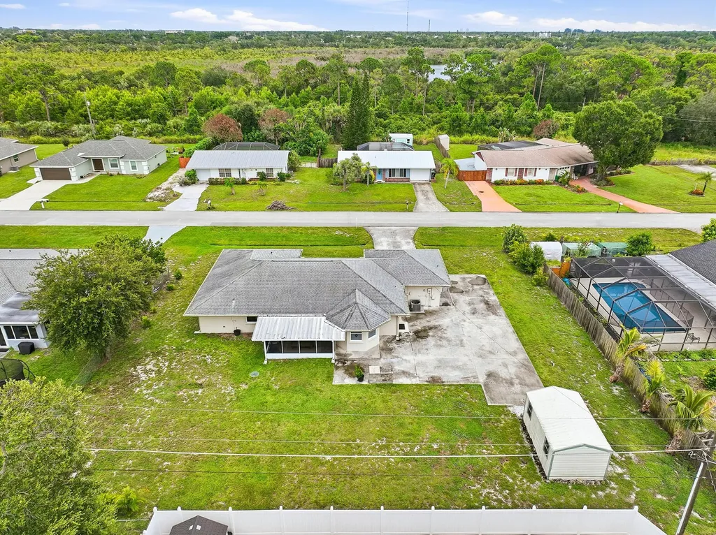 482 SE Galleon Lane Port St Lucie FL 34983