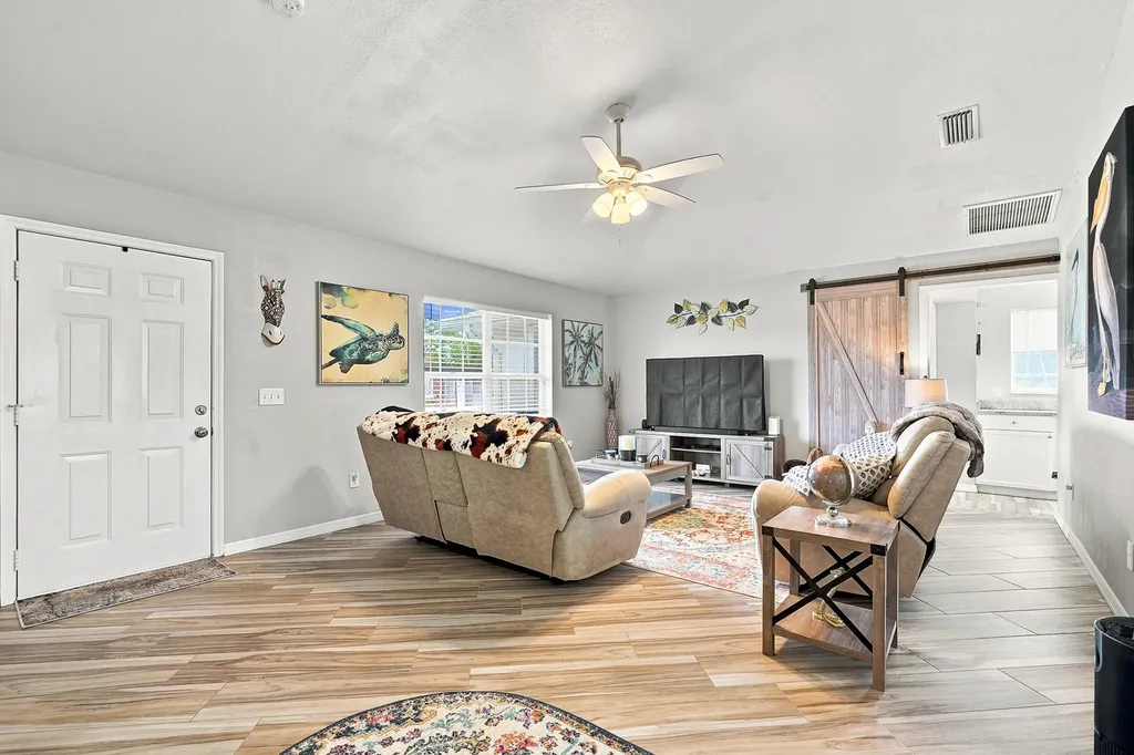 482 SE Galleon Lane Port St Lucie FL 34983