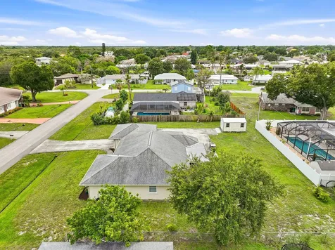 482 SE Galleon Lane Port St Lucie FL 34983