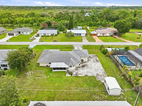 482 SE Galleon Lane Port St Lucie FL 34983