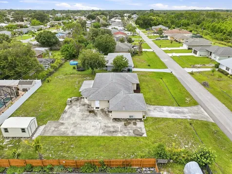 482 SE Galleon Lane Port St Lucie FL 34983
