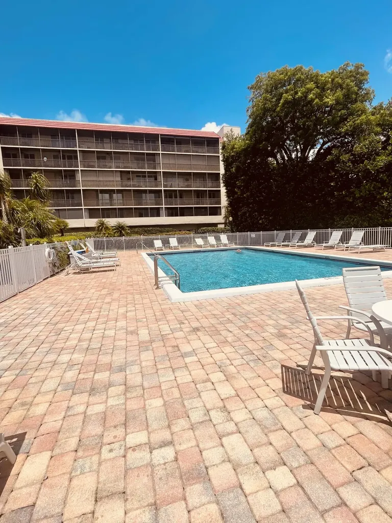 740 S Federal Highway Pompano Beach FL 33062