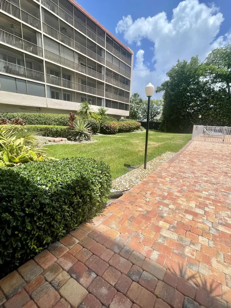 740 S Federal Highway Pompano Beach FL 33062