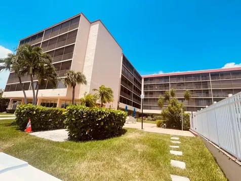 740 S Federal Highway Pompano Beach FL 33062