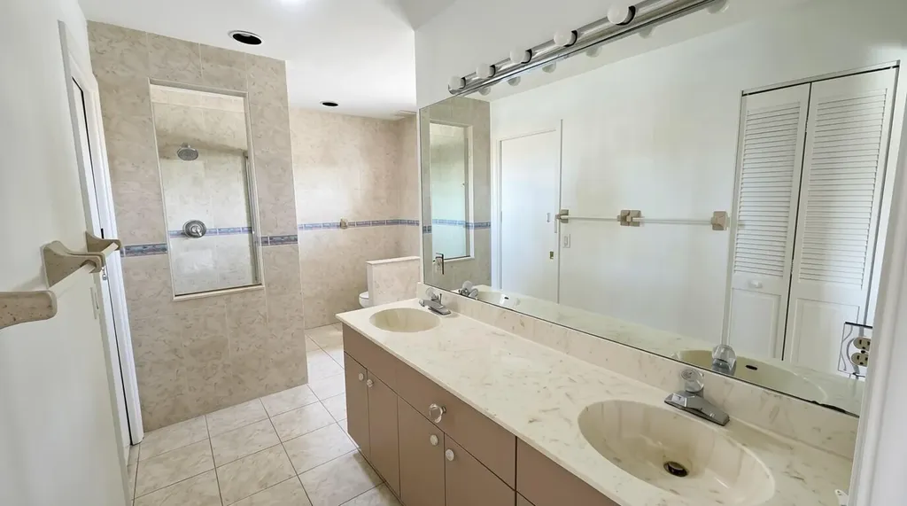 6510 Via Rosa Boca Raton FL 33433