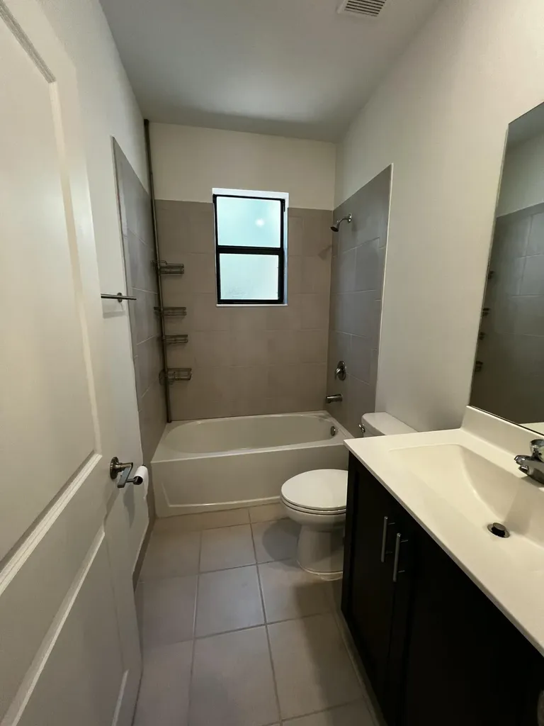 542 SW 19th Terrace Fort Lauderdale FL 33312