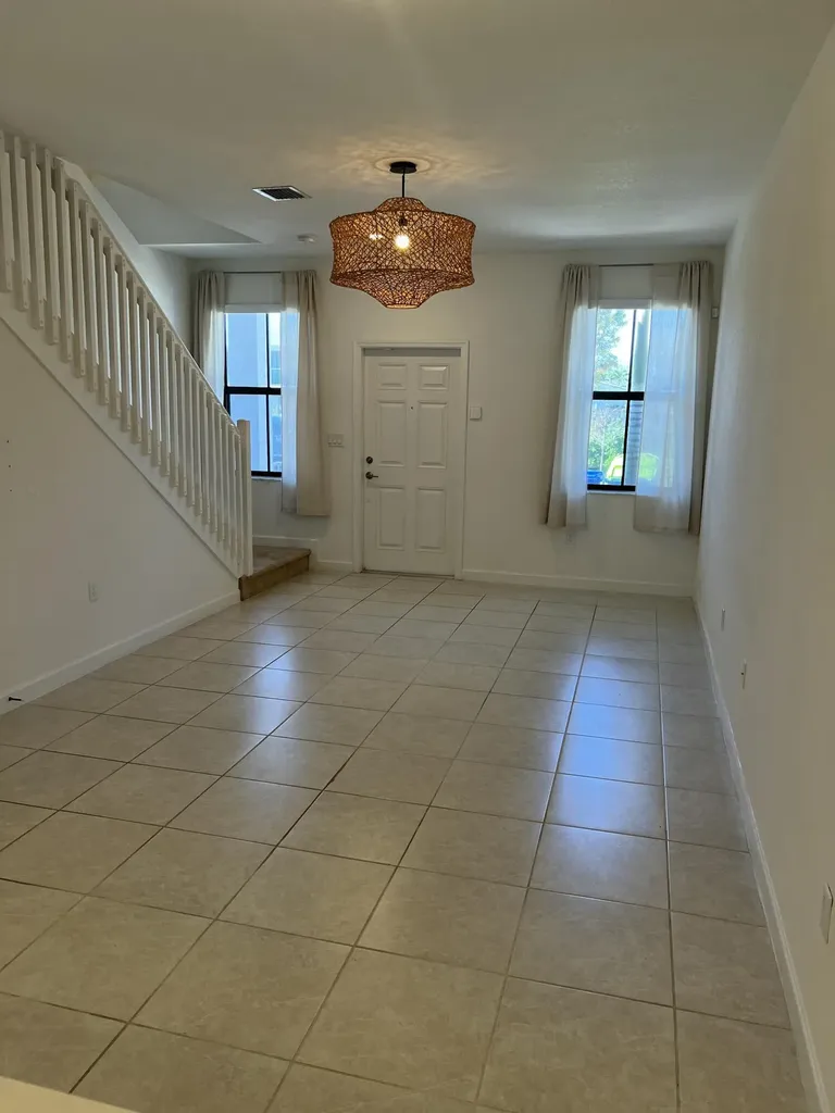 542 SW 19th Terrace Fort Lauderdale FL 33312
