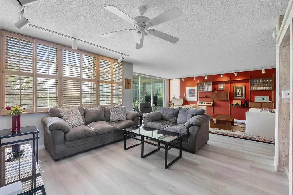 804 Cypress Grove Lane Pompano Beach FL 33069