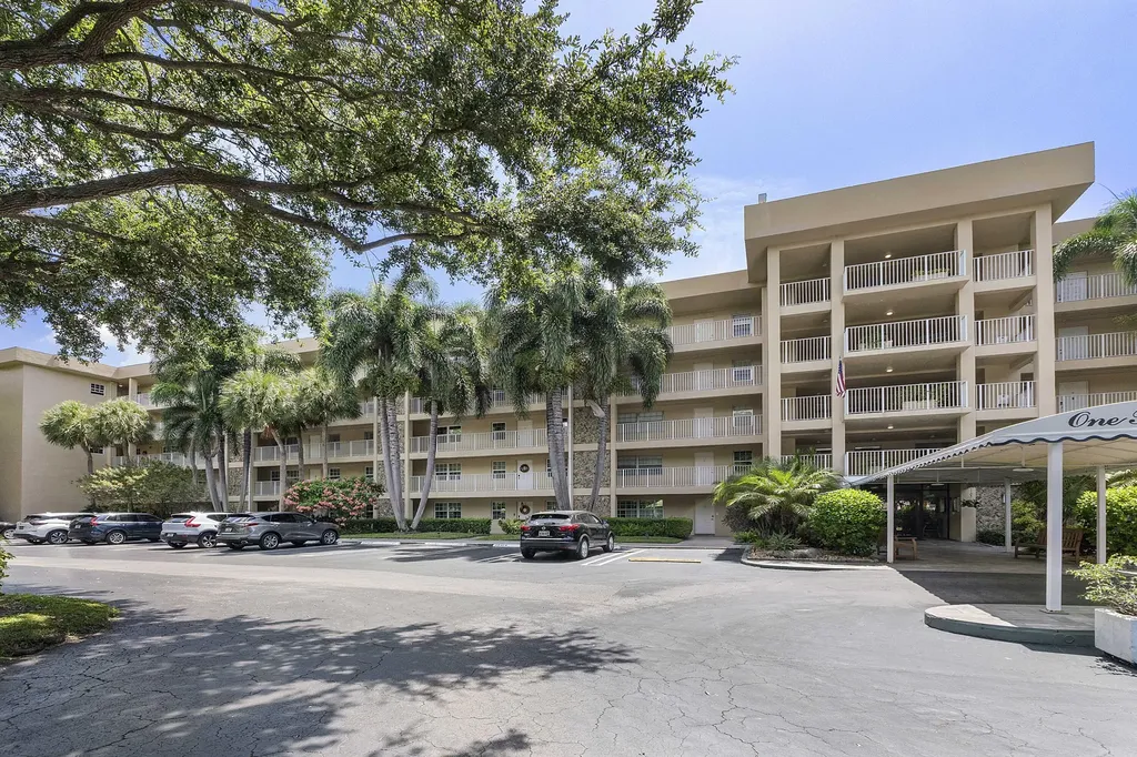 804 Cypress Grove Lane Pompano Beach FL 33069