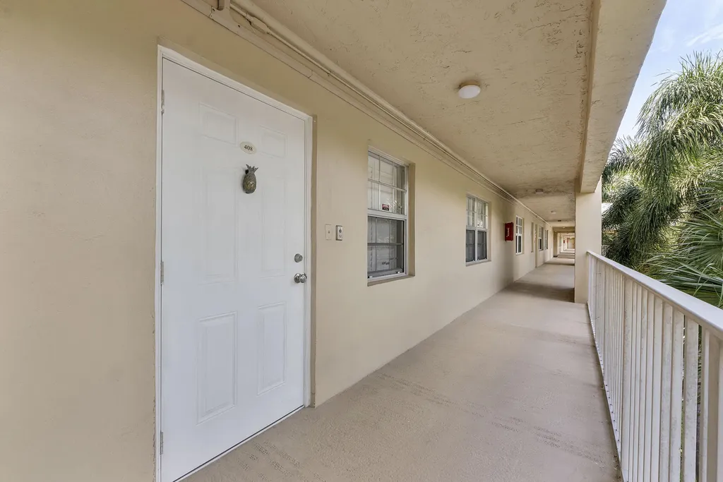 804 Cypress Grove Lane Pompano Beach FL 33069