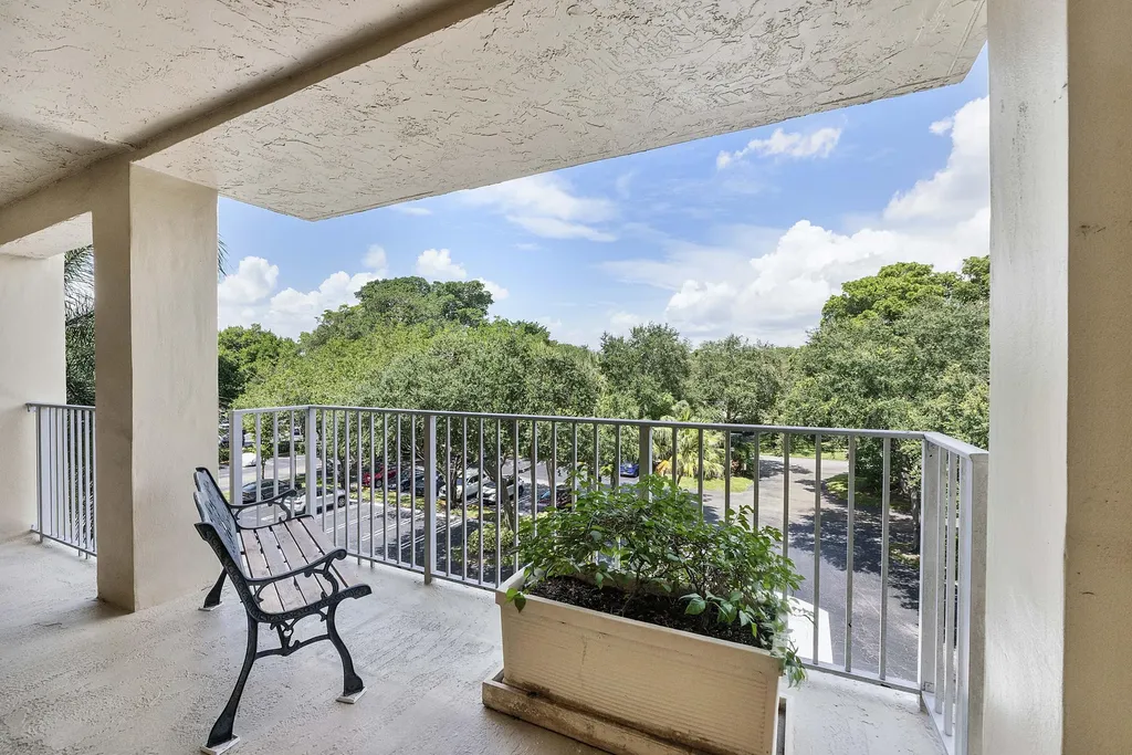 804 Cypress Grove Lane Pompano Beach FL 33069