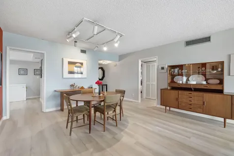 804 Cypress Grove Lane Pompano Beach FL 33069