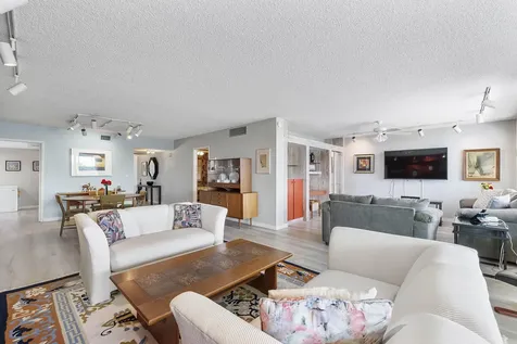 804 Cypress Grove Lane Pompano Beach FL 33069