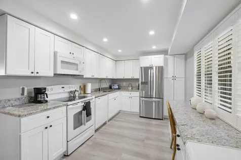 804 Cypress Grove Lane Pompano Beach FL 33069