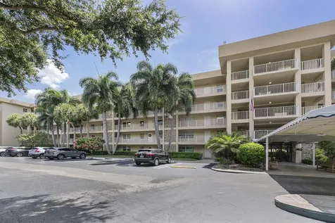 804 Cypress Grove Lane Pompano Beach FL 33069