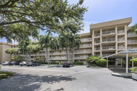 804 Cypress Grove Lane Pompano Beach FL 33069
