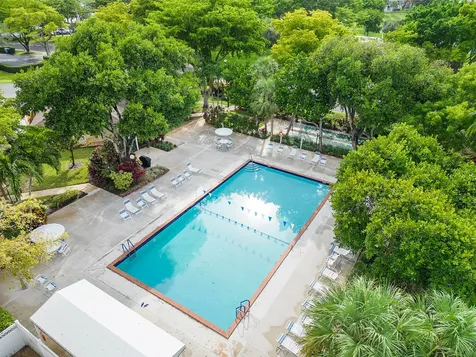 804 Cypress Grove Lane Pompano Beach FL 33069