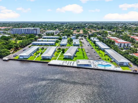 2430 S Federal Highway Boynton Beach FL 33435