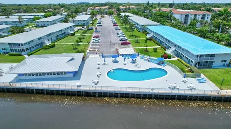 2430 S Federal Highway Boynton Beach FL 33435