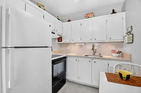 2430 S Federal Highway Boynton Beach FL 33435