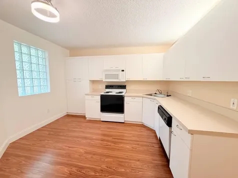 4300 NW 30th Street Coconut Creek FL 33066