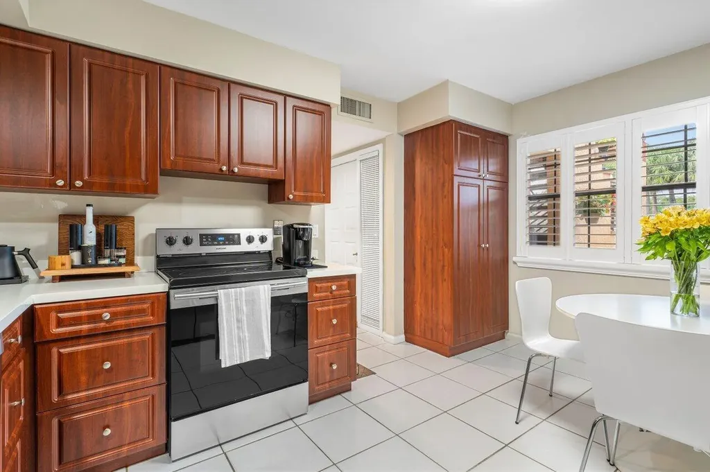 6368 Aspen Glen Circle Boynton Beach FL 33437
