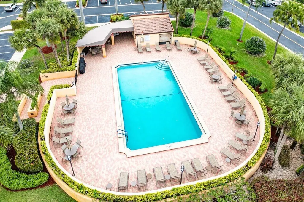 6368 Aspen Glen Circle Boynton Beach FL 33437