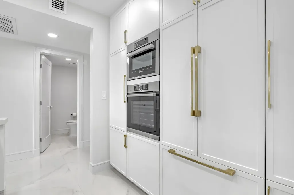 2295 S Ocean Boulevard Palm Beach FL 33480