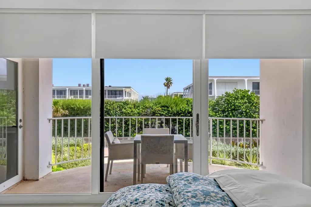 2295 S Ocean Boulevard Palm Beach FL 33480