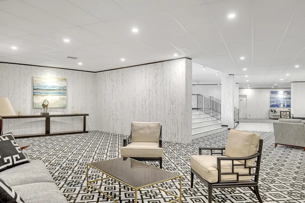 2295 S Ocean Boulevard Palm Beach FL 33480