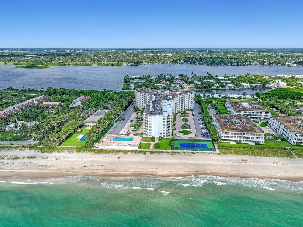 2295 S Ocean Boulevard Palm Beach FL 33480