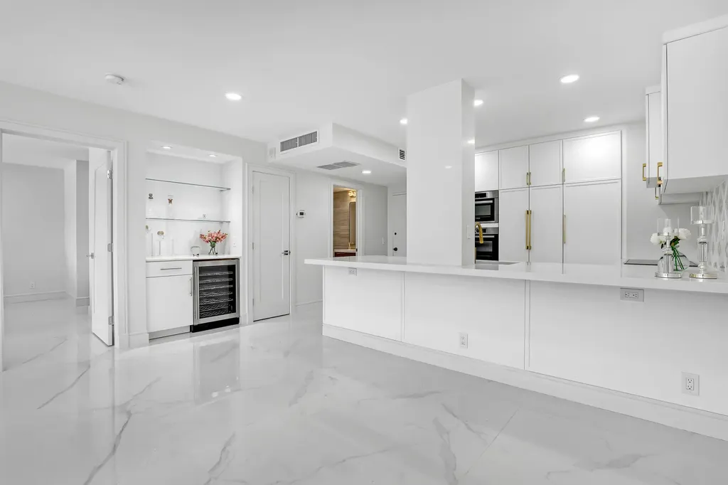 2295 S Ocean Boulevard Palm Beach FL 33480