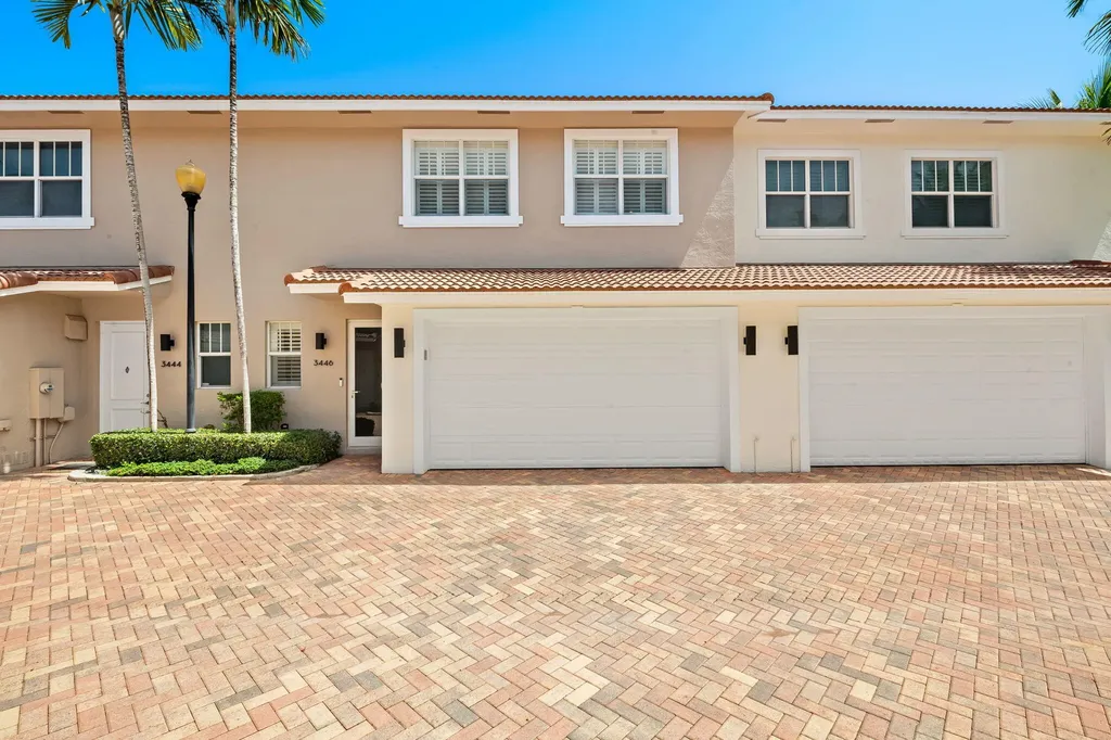3446 NE 13th Avenue Oakland Park FL 33334