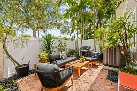 3446 NE 13th Avenue Oakland Park FL 33334